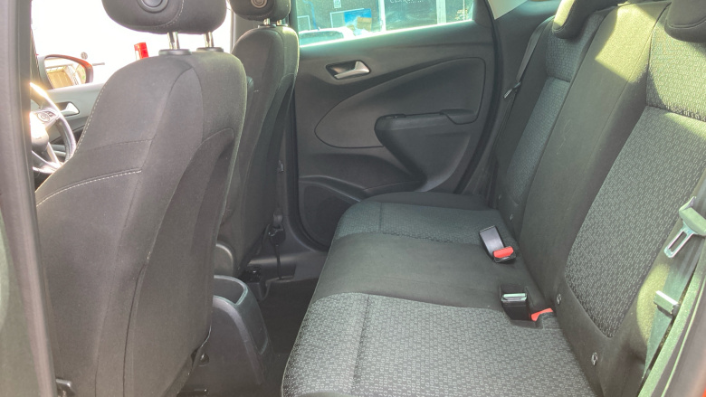 Vauxhall Crossland 1.2 Griffin 5dr Petrol Hatchback